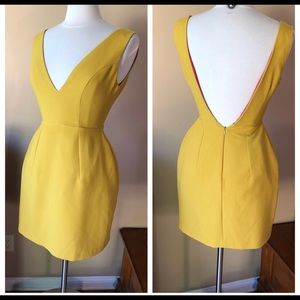 Great dress in gold/mustard